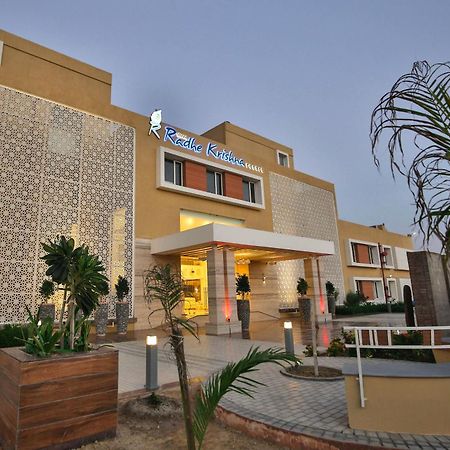 Club Mahindra Dwarka Hotel Exterior photo